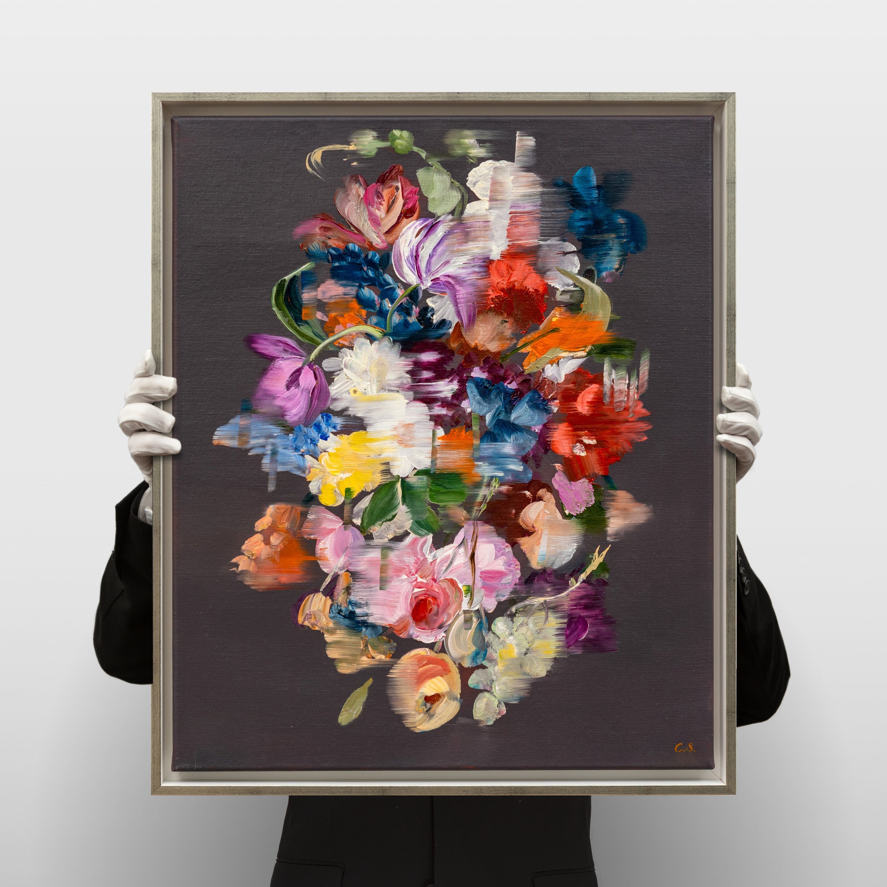 Charlotte Sjöborg - Bouquet I, hållen i händer för skala